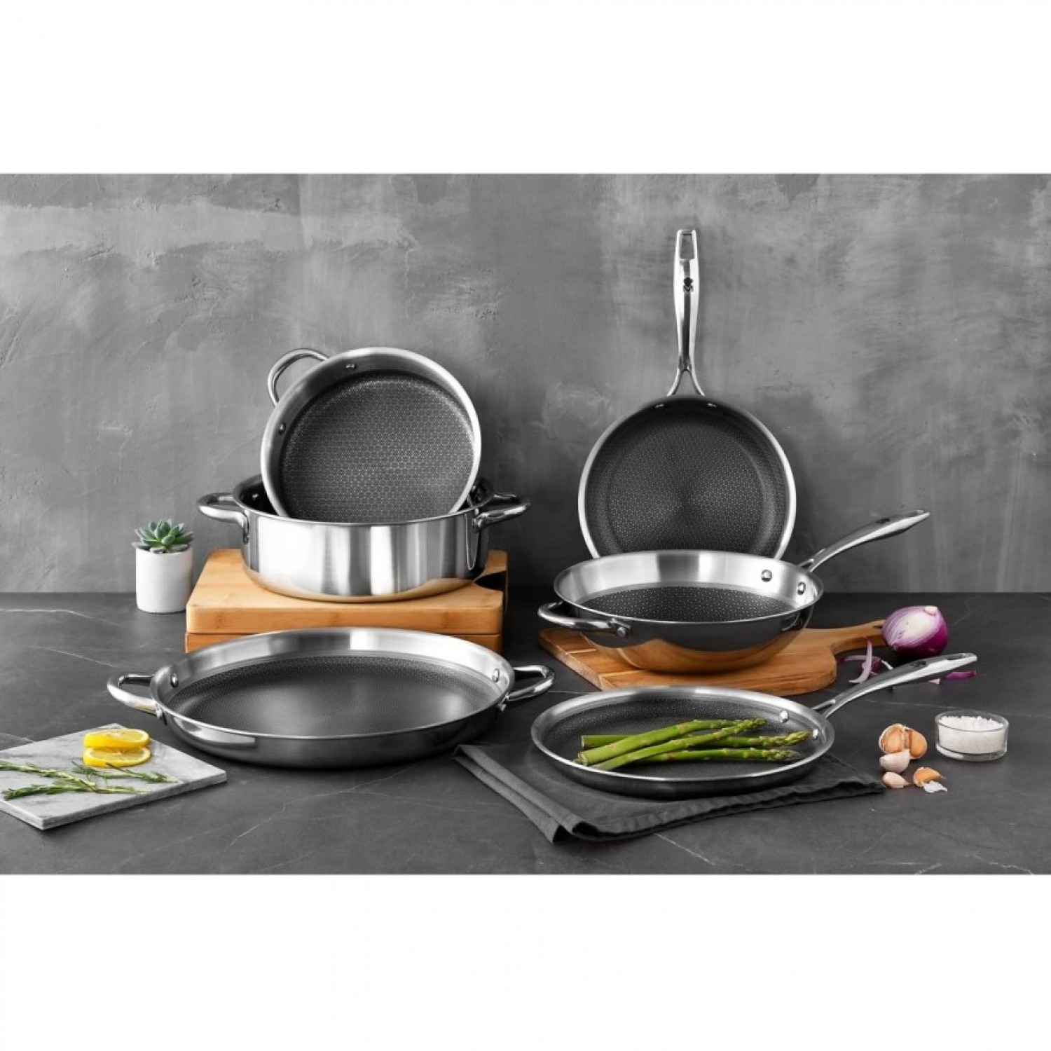 MasterPro Hi-Tech3 Wok Από Ανοξείδωτο Ατσάλι Με Αντικολλητική Επίστρωση 28cm